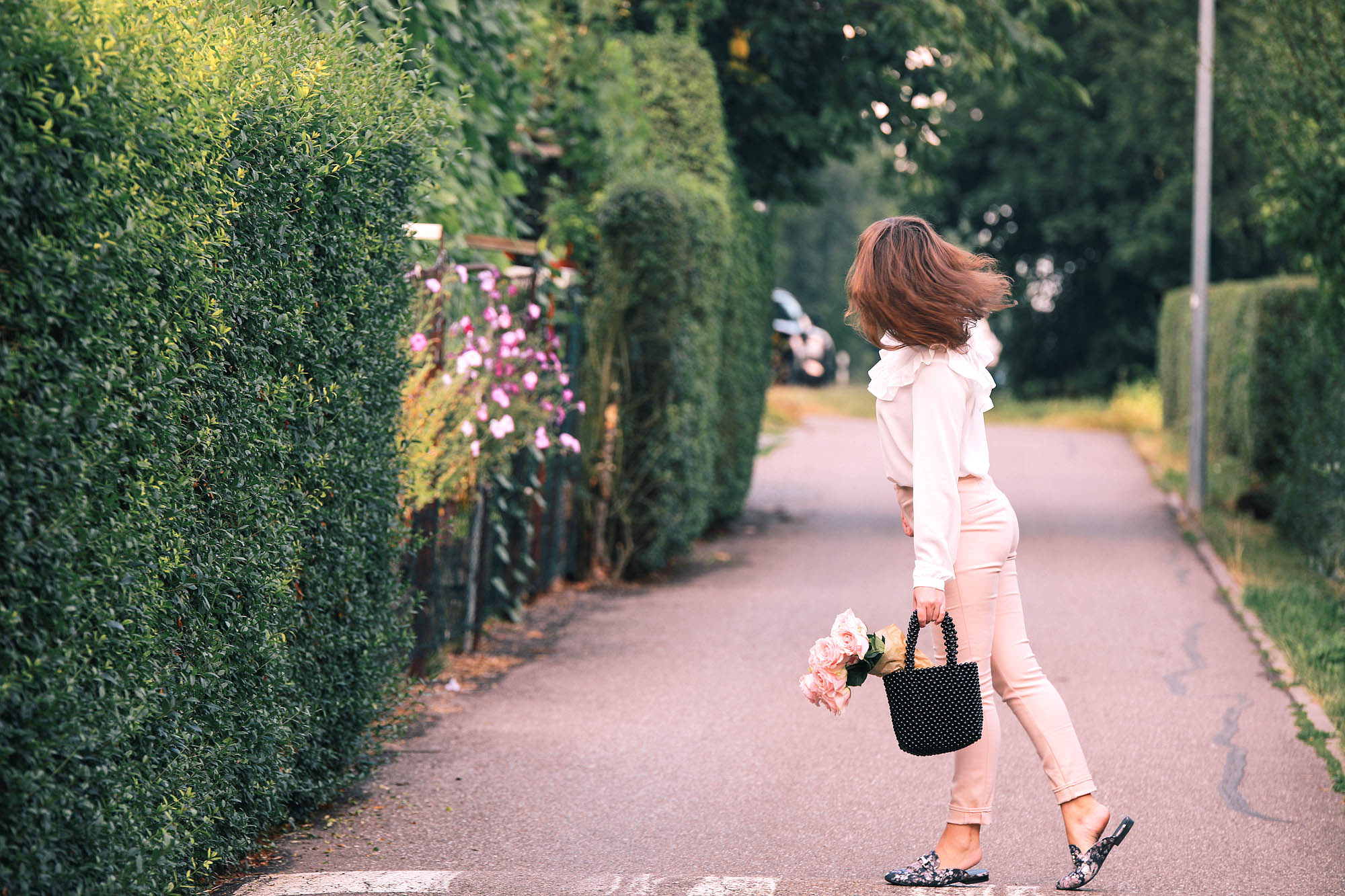 romantischer-Büro-Look-für-Spätsommer-12.jpg